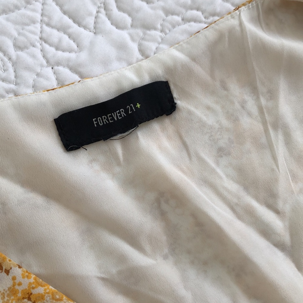 Forever21+ Floral Dress - Picture 5 of 7